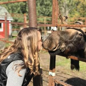 Meet your Posher, Lynn